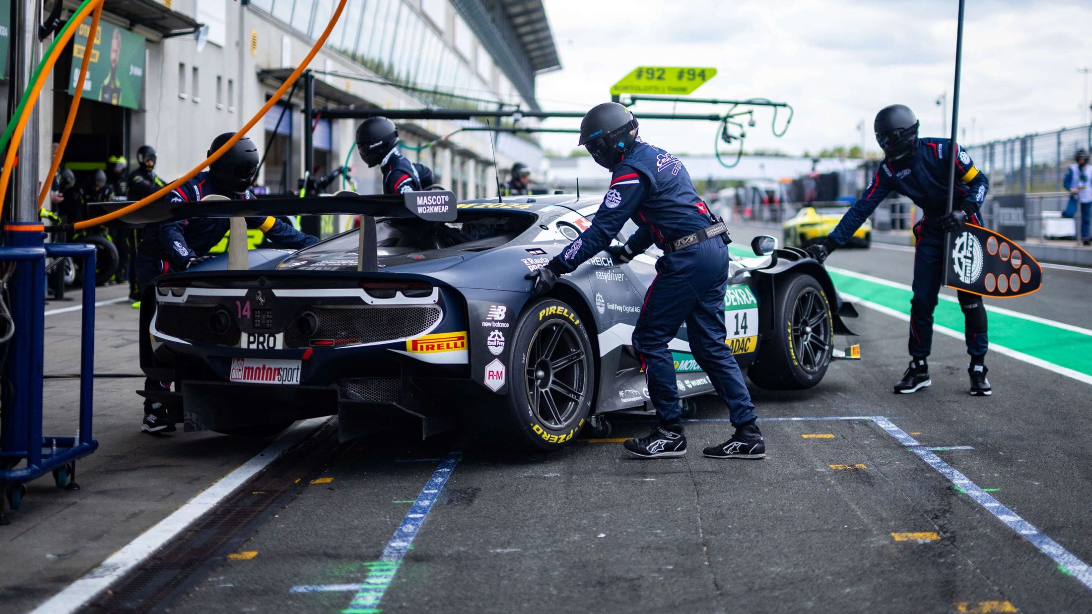 Emil Frey Racing Pitstop